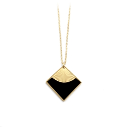 Collier intemporel et élégant • Pendentif carré doré et noir • Collection de bijoux minimalistes et raffinés